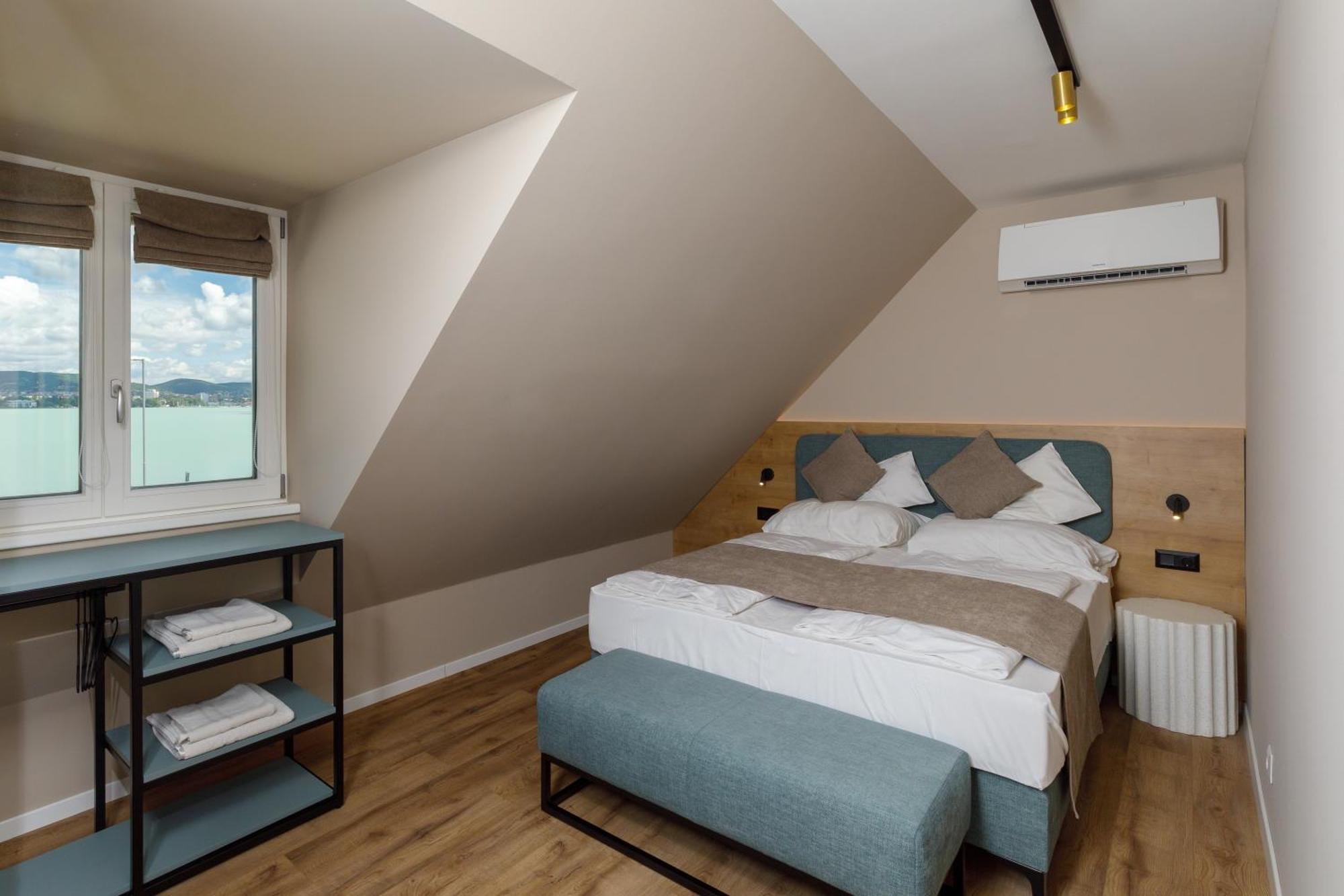 Lepke Apartmanház és Étterem Tihany Exterior foto